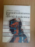 N3 Inmormantarea lui David Krakower - Leopold Lahola, Univers