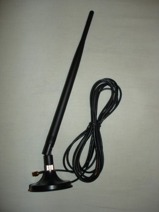 Antena WIFI wireless 13dB, 40cm, router pt marirea distantei de receptie ! Antena WIFI wireless 13dB, 40cm, router pt marirea distantei de receptie !