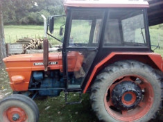 Tractor UTB 445 foto