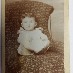 FOTOGRAFIE VECHE - FORMAT CDV- COPIL MIC - BEBE - SFARSIT DE SEC XIX INCEP DE XX