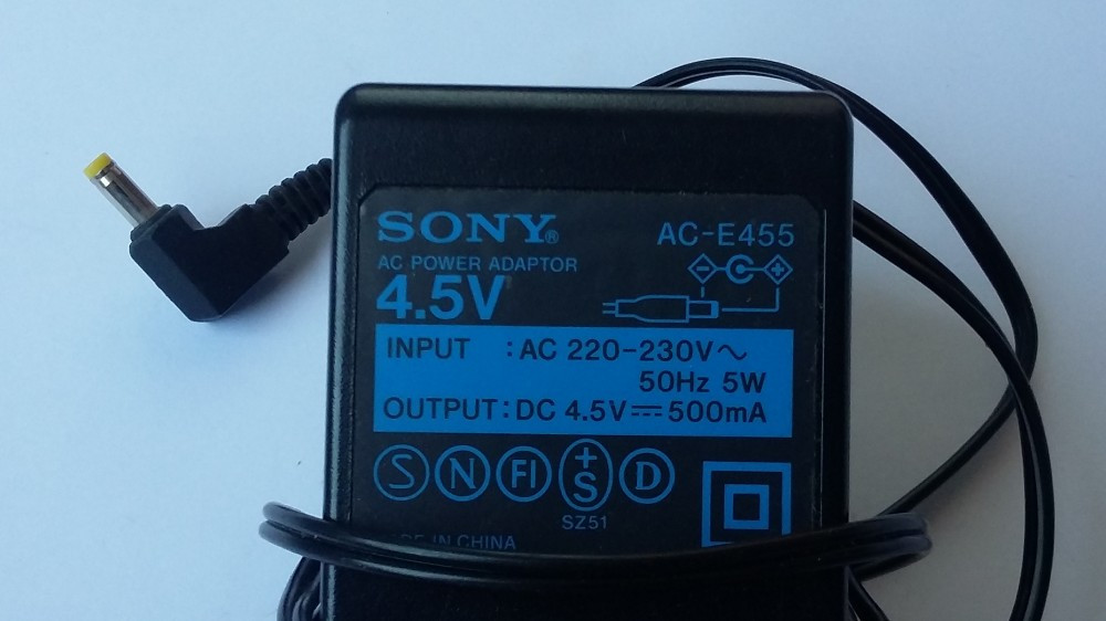 INCARCATOR SONY PENTRU PSP . 4,5 V-500 mA, Acumulator | Okazii.ro