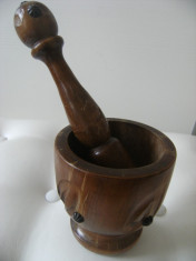 Frumos mojar cu pistil din lemn si alama,sculptat manual,de colectie/decor. foto