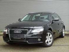 Audi A4 B8 an 2010 imatriculat 09.08.2010 /negru IMPECABIL foto