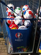 Mingi originale UEFA brsnd stock lot 40 buc in carton - 100 euro foto