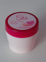 Crema de corp Silk Beauty proteine din matase si extract protector din orhidee foto