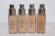 Fond de ten DIOR Capture Totale Ser Triplu Corector SPF25 20 ml ambalaj tester foto