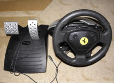 Volan cu pedale Ferrari Thrustmaster foto