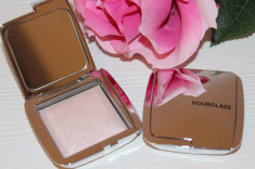 Highlighter Pudra iluminatoare originala Hourglass Incandescent Strobe Light foto