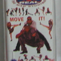 Caseta audio inregistrata "REEL 2 REAL - Move it !" 1994