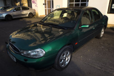 Ford Mondeo Ghia 1999 foto