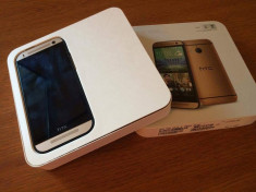 HTC Gold One M8 Mini foto