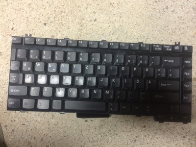 tastatura pentru laptop TOSHIBA S2400-102 foto