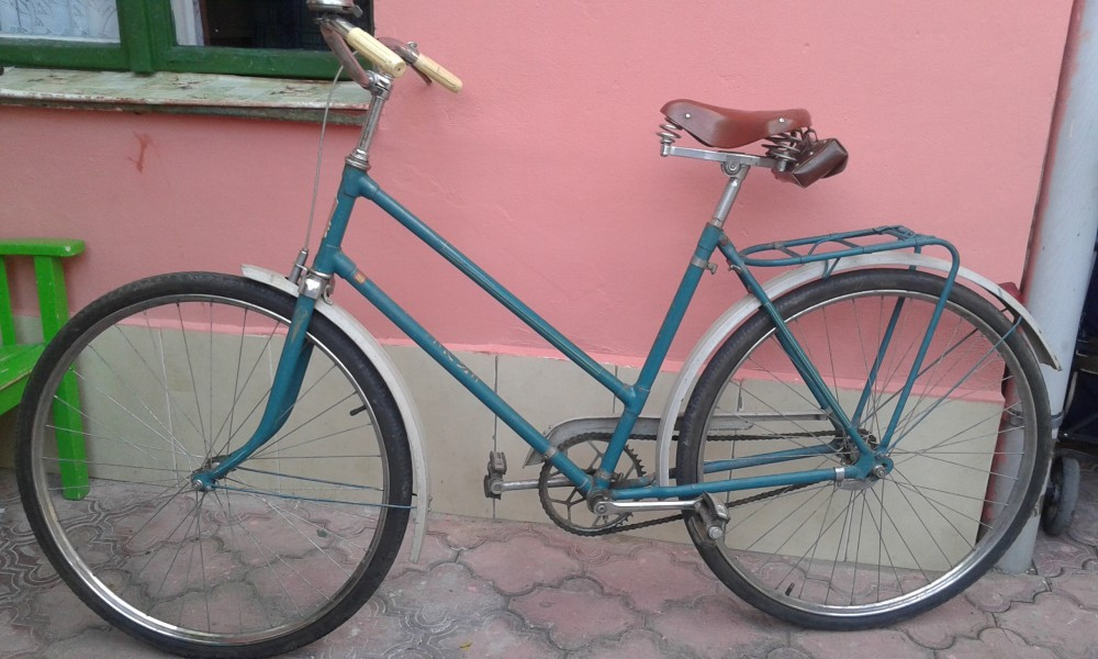 Marxism Be satisfied Disobedience Vand 2 biciclete originale Ukraina,una de dama una de bartabti | arhiva  Okazii.ro