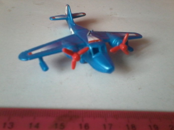 bnk jc Kinder - avion MPG 2S-367