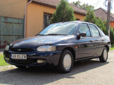 Ford Escort, 1.4 benzina, an 1997 foto