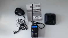 Statie PMR Baofeng UV-5R Walkie Talkie - Statie Radio Portabila foto