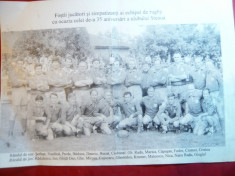 Fotografie tiparita cu fosti jucatori si simpatizanti ai Echipei Rugby Steaua foto
