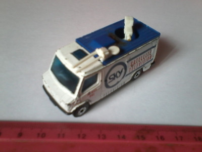 bnk jc Matchbox - TV News Truck - Sky Satellite Television - 1/73 foto