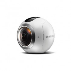 Samsung Gear 360 Action Cam foto