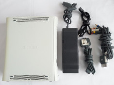 Consola Xbox 360 TESTATA CITESTE CD cu alimentator cablu tv originale xbox360 foto