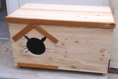 Casuta/ Adapost pisici foto
