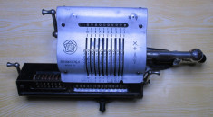 calculator mecanic vechi anii 20 Brunsviga de calcul masina calculat aditionat foto