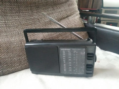 Radio portabil vintage Grundig Prima Boy 70K, ca nou. foto