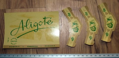 LOT 2 ETICHETE VECHI COMUNISTE - VIN ALIGOTE , LICHIOR AROMA foto