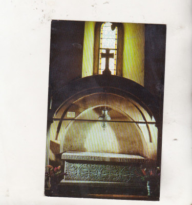 bnk cp Manastirea Putna - Mormantul lui Stefan cel Mare - uzata foto