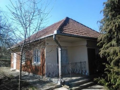 Casa la tara pentru gospodarit,localitatea Glodeni,jud. Mures foto