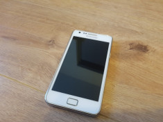 Samsung i9100 Galaxy S2 alb - 269 lei foto