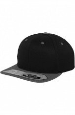 110 Fitted Snapback foto