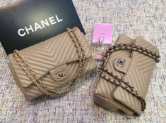 Genti Chanel Classic Flap 3.55 Chevron Textured Collection foto