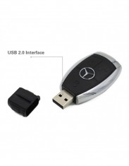 Stick USB 8GB in forma de telecomanda tip Mercedes foto