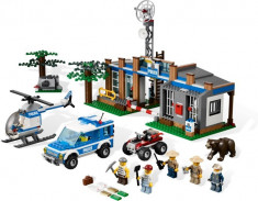 LEGO 4440 Forest Police Station foto