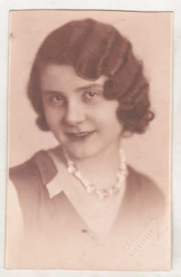 bnk foto - Fotografie 1932 - Portret de fata - Foto Baraschy Bucuresti foto