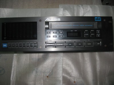 ALESIS adat- 8 track digital audio rec. foto