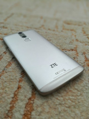 Smartphone ZTE AXON MINI 32 GB ,5.2 inch FullHD foto