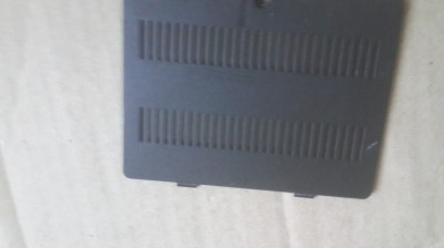 capac carcasa memorii ram rami Samsung NP R519 R522 R700 R700 ba81 07279a foto