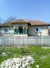 Casa de vanzare foto