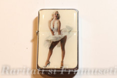 BRICHETA TIP ZIPPO, MARCA DORA, PERSONALIZATA foto