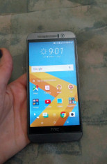 HTC M9 Gri + 32 GB Card in stare buna foto