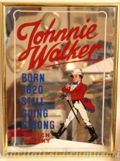 RECLAMA JOHNNIE WALKER foto