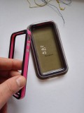 Bumper iPhone 4 4s roz cu negru nou