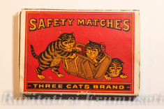 SET JOCURI Safety Matches Three Cats Brand foto