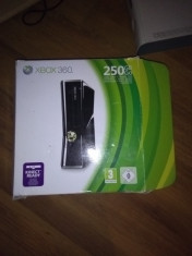 Xbox 360+kinect+4 jocuri foto