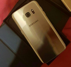 Vand Samsung Galaxy S7 edge gold absolut ca nou la cutie foto