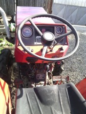Vand Tractor Hinomoto E152 + freza foto