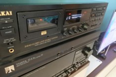 Deck Akai GX 67 foto