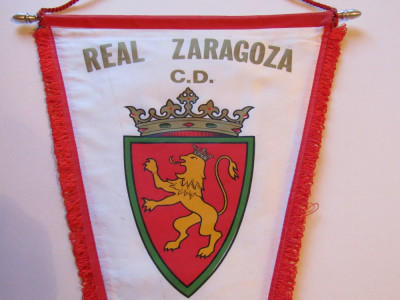 Fanion fotbal(dimensiuni mari) - REAL ZARAGOZA (Spania) foto